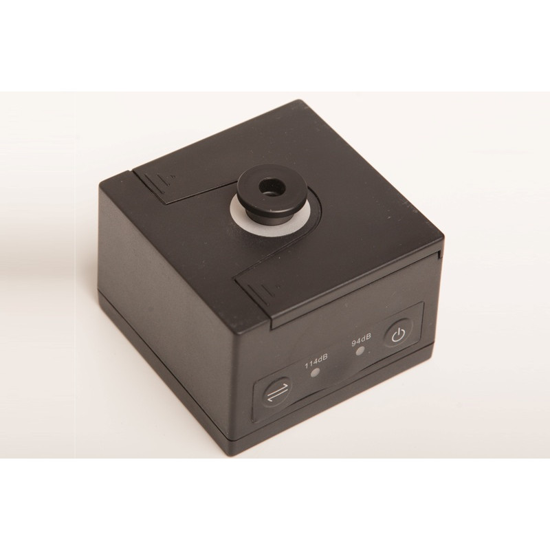 Sound meter calibrator
